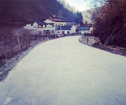 礦村同心筑坦途｜雙河金礦暖心修路解民憂(yōu)